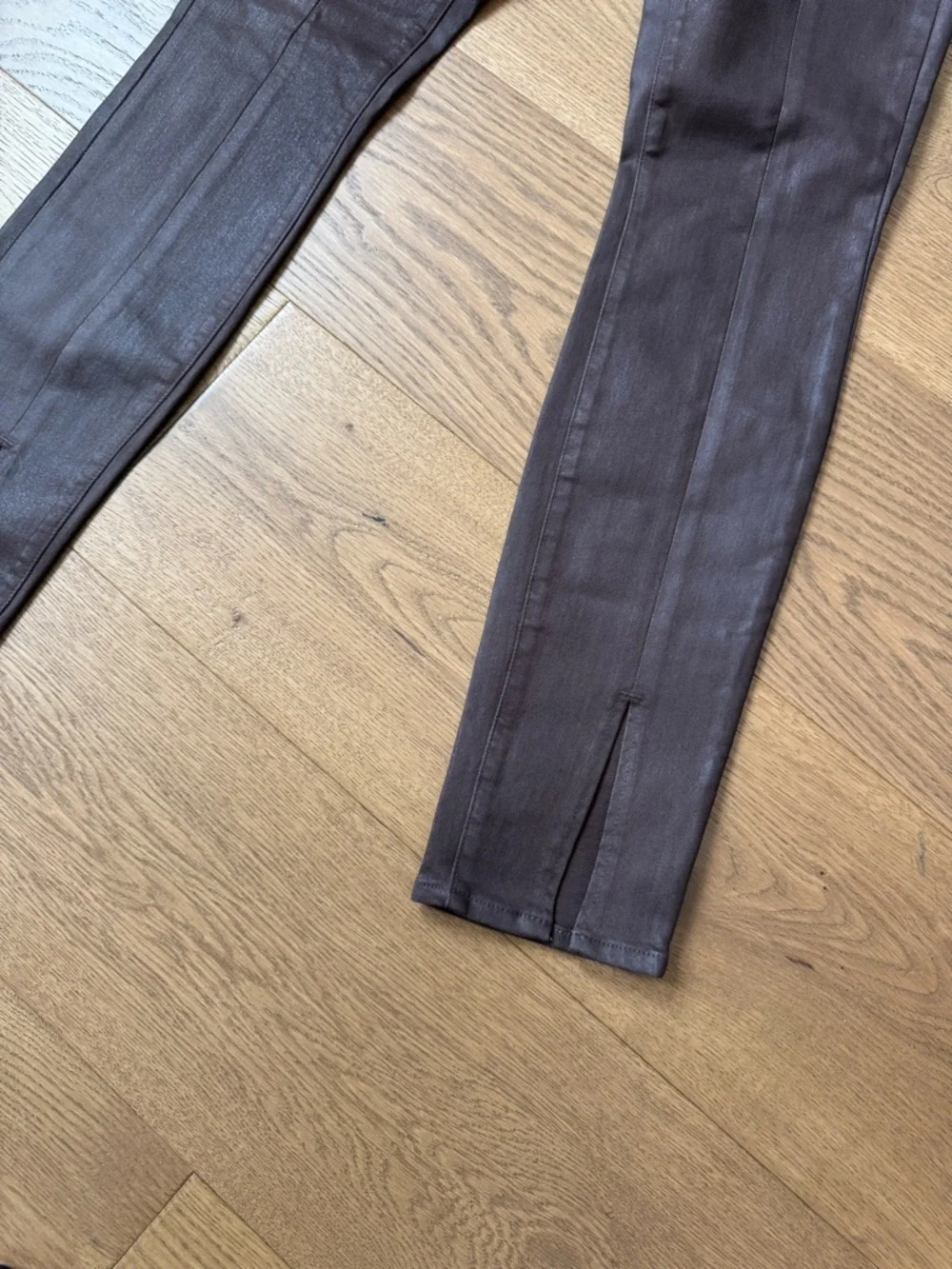 L’Agence Jyothi Coated High-Rise Skinny Jeans - Size 26 - NWT - Cocoa Coated - Picture 10 of 13